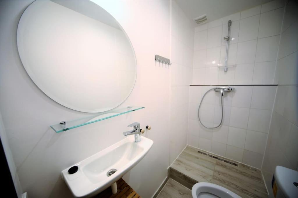 Lovely Two Bedroom In The Old Town Riga Exteriör bild