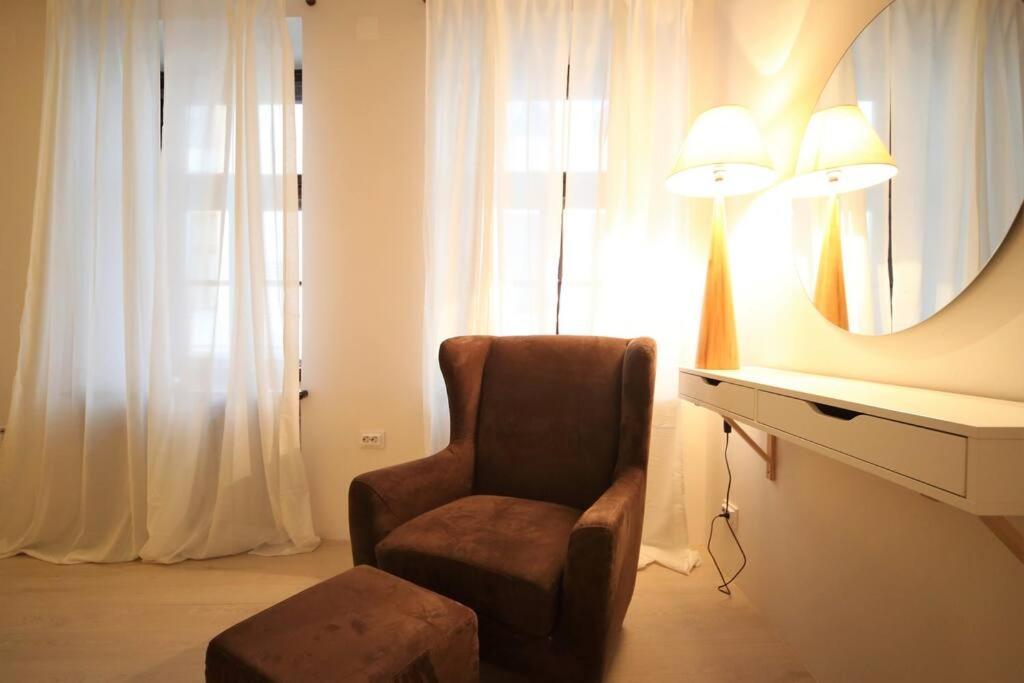 Lovely Two Bedroom In The Old Town Riga Exteriör bild