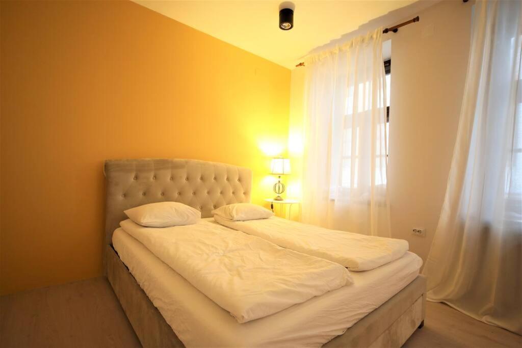 Lovely Two Bedroom In The Old Town Riga Exteriör bild